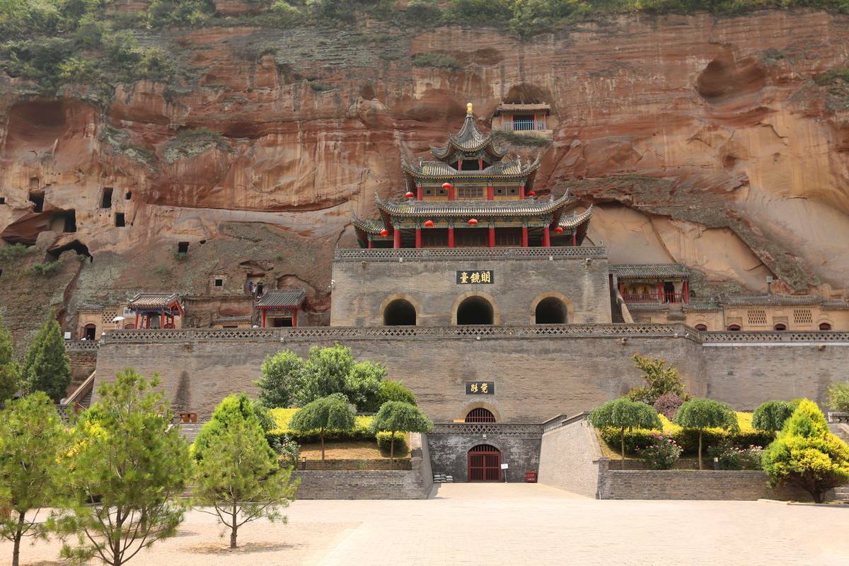 Пещерный храм великого Будды / Great Buddha Cave Temple