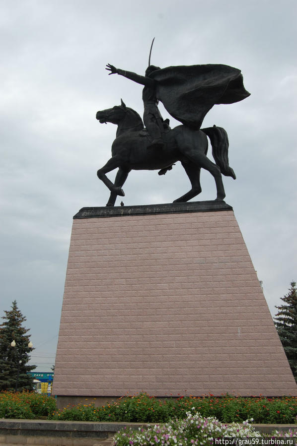От героев былых времён не осталось даже имён Уральск, Казахстан