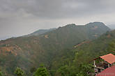 Вид из отеля Baltali Village Resort на холм Луква