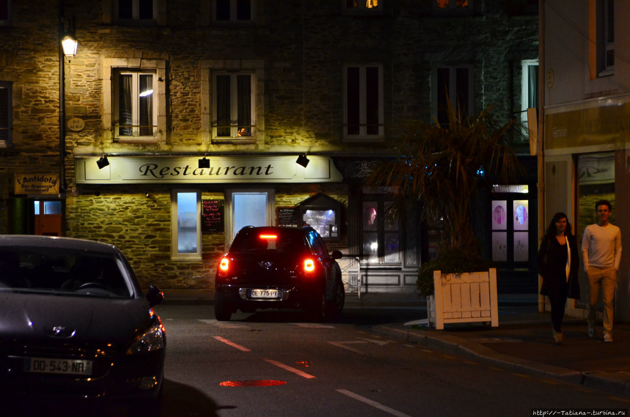 Сумеречный дижестив Шербур-Октевиль, Франция Сумеречный дижестив Шербур-Октевиль, Франция