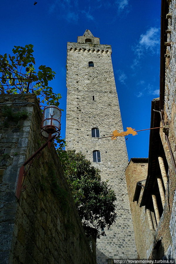 Большая башня — Torre Grossa Большая башня — Torre Grossa