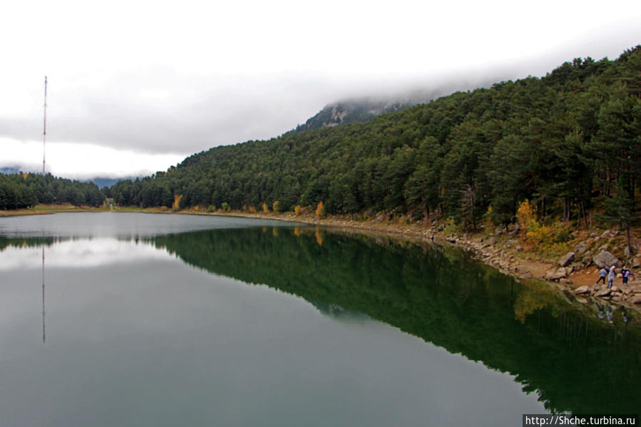 Горное озеро Llac d'Engolasters и возможность прогуляться