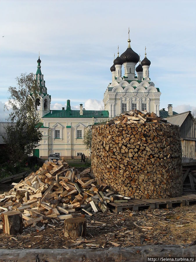 Троицкая церковь Ивангород, Россия