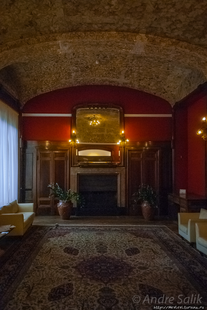 Нарядная вилла первого владельца «Альфа Ромео» Николо Ромео Милан, Италия Нарядная вилла первого владельца «Альфа Ромео» Николо Ромео Милан, Италия