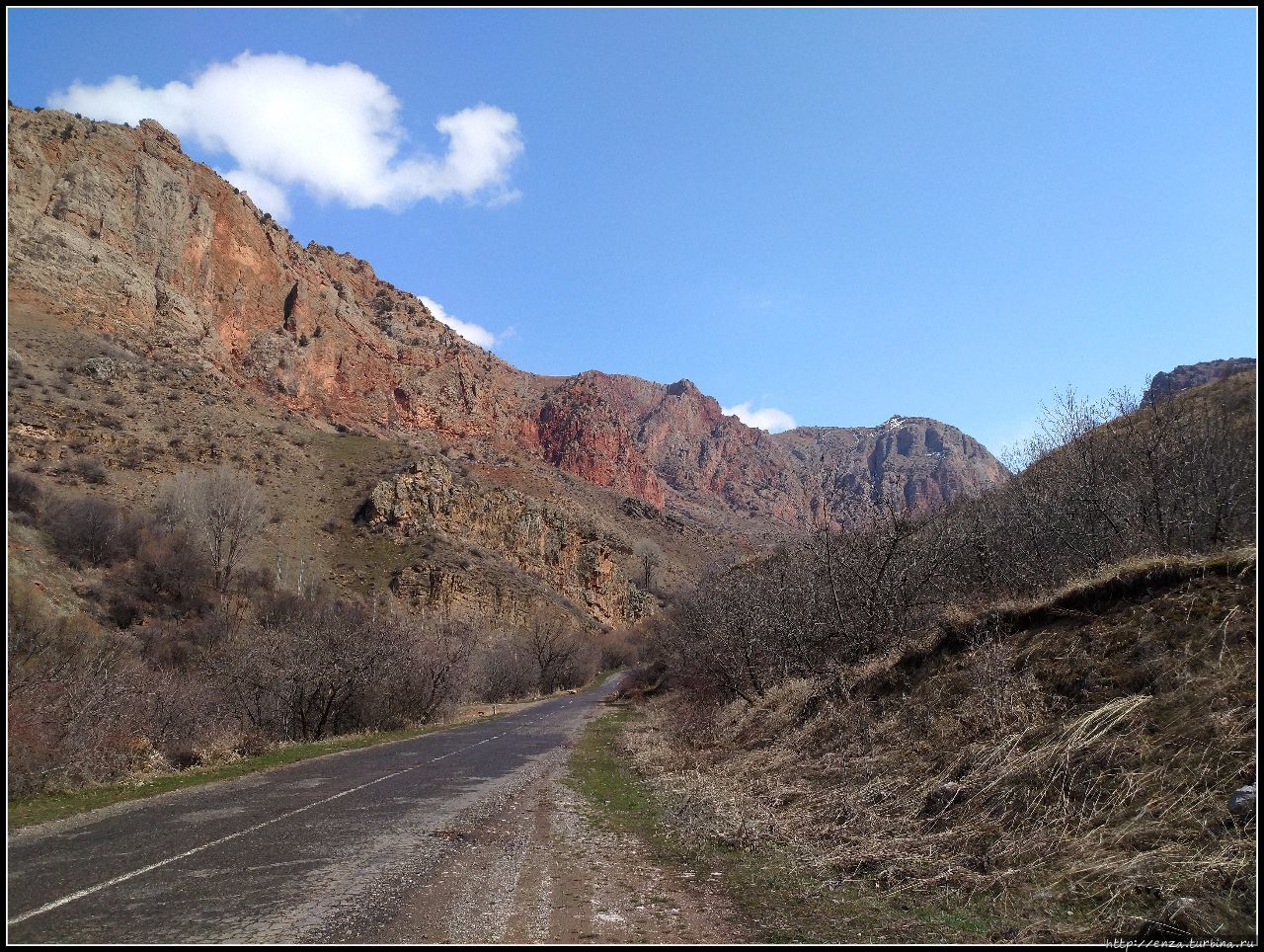 Армения. День 4 Нораванк. Вечный спектакль во имя любви Нораванк Монастырь, Армения Армения. День 4 Нораванк. Вечный спектакль во имя любви Нораванк Монастырь, Армения