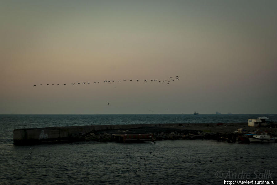 Рассвет на Босфоре Стамбул, Турция Рассвет на Босфоре Стамбул, Турция