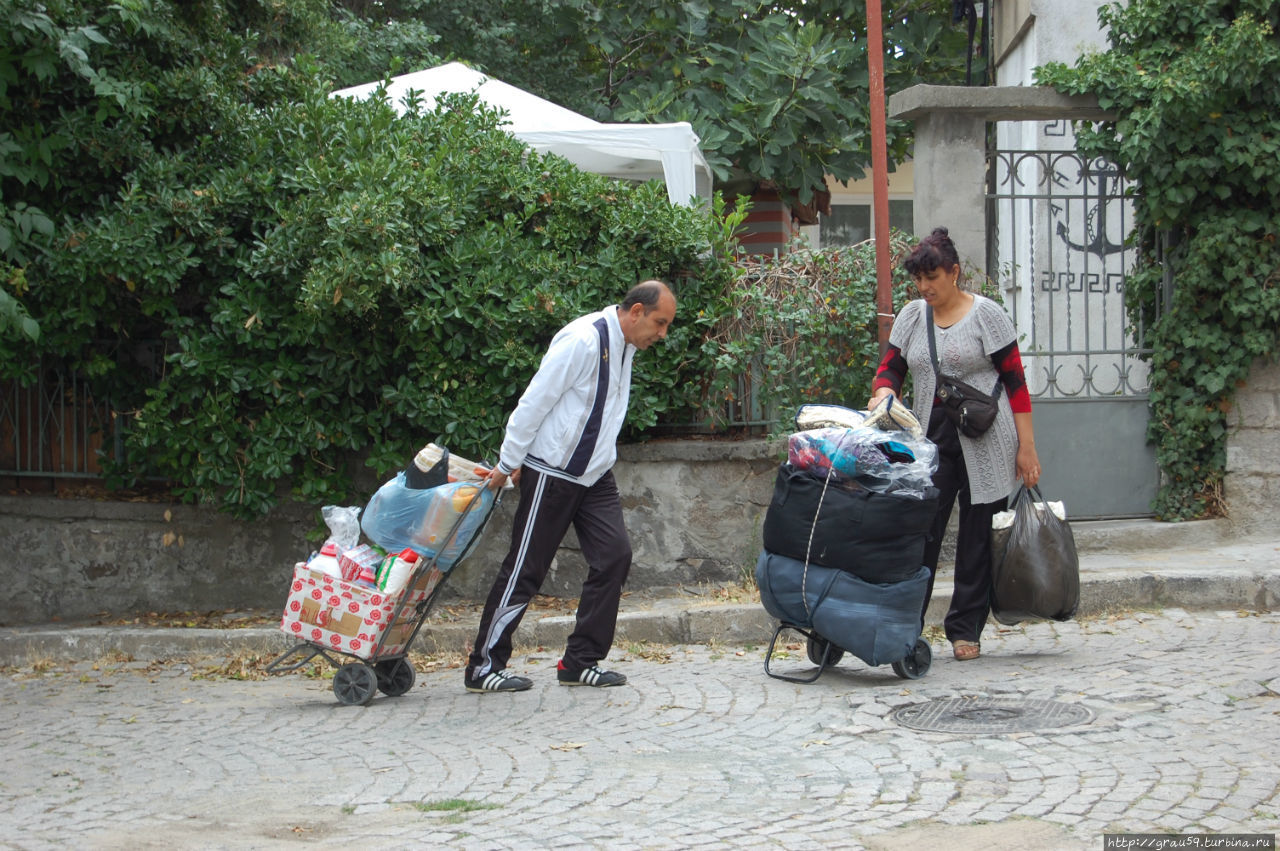 Созополь. Люди на улицах Созополь, Болгария