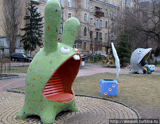 скамейка заяц Киев, Украина