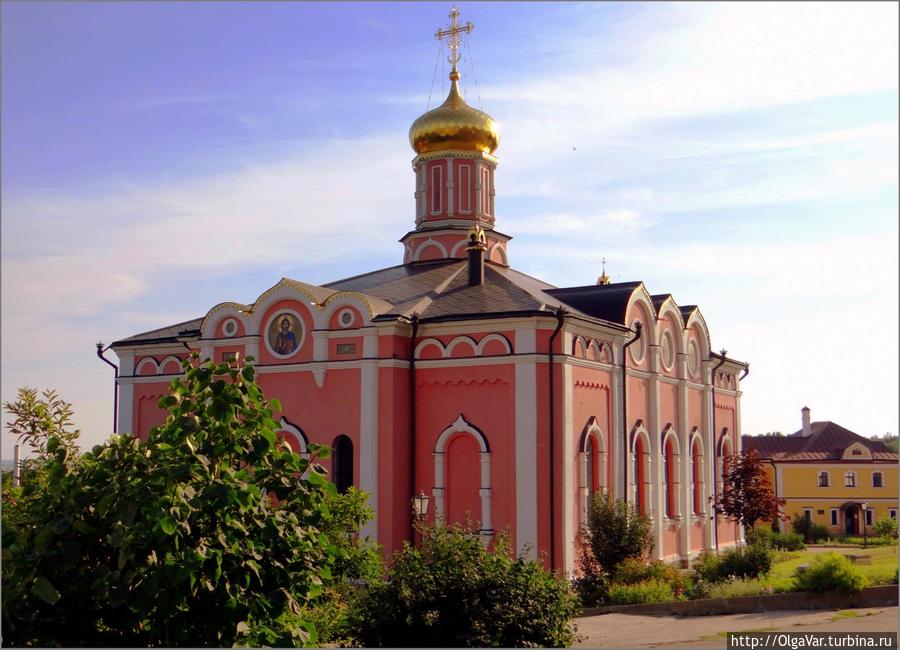 Успенский храм Пощупово, Россия