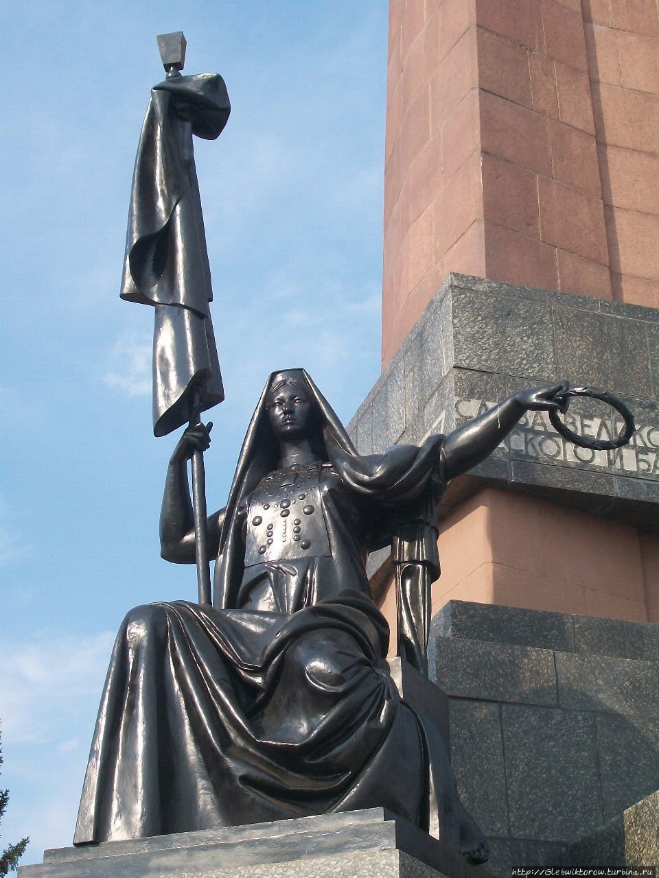 Прогулка к монументу дружбы Уфа, Россия