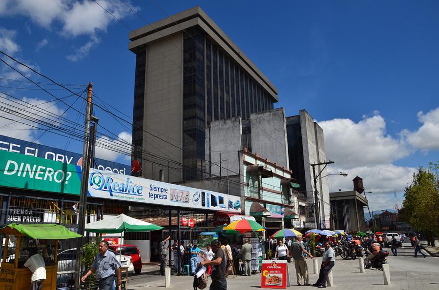 В деловом центре Гватемала-Сити, Гватемала