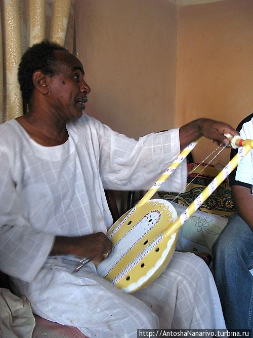 Суданский танбур Судан Суданский танбур Судан