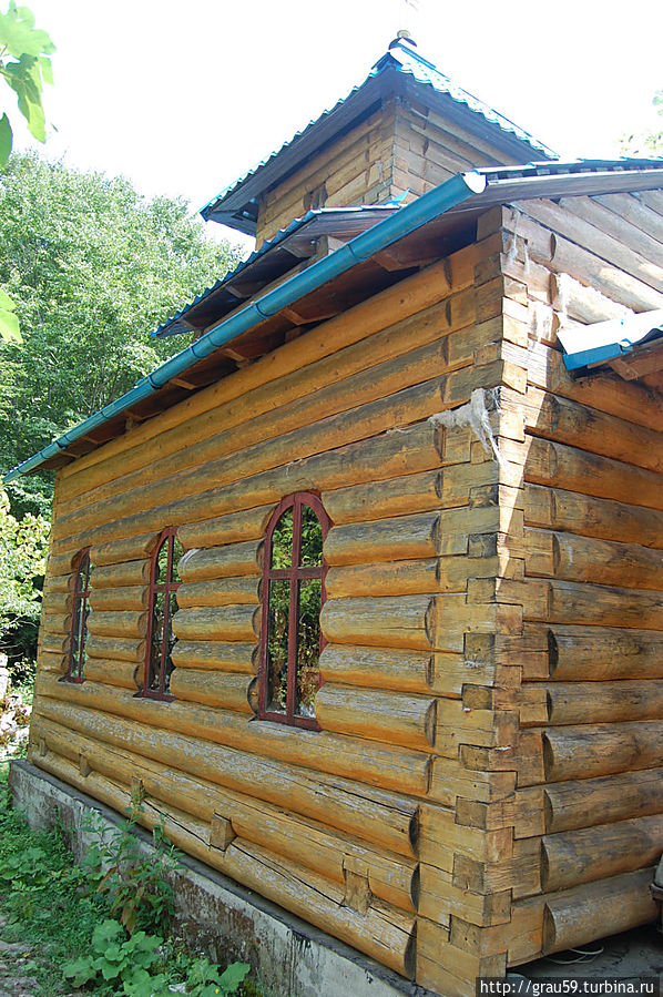 Храм святого мученика Василиска Команы, Абхазия