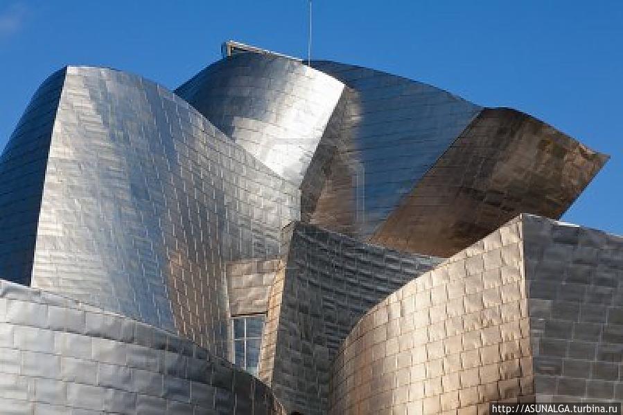 Величайшее здание нашего времени — Музей Гуггенха́йма Бильбао, Испания