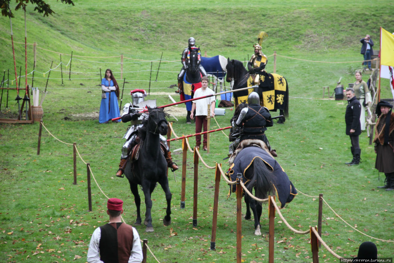 Средневековый турнир в замке Лувестейн Лувестейн (замок), Нидерланды