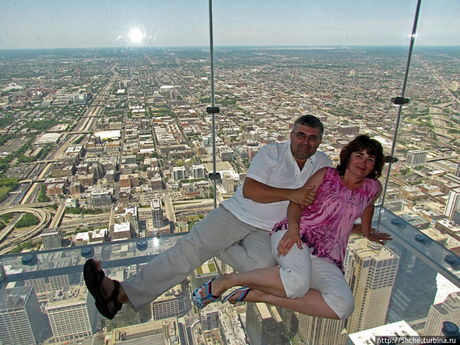Прозрачные балконы на Willis Tower Чикаго, CША