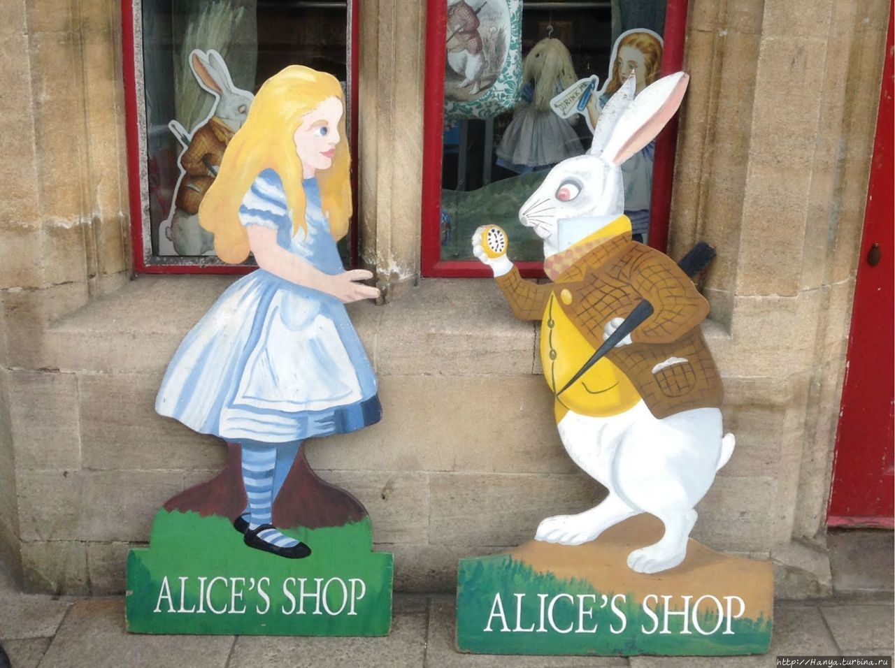 Магазин «Alice’s shop» в Оксфорде. Фото из интернета Оксфорд, Великобритания