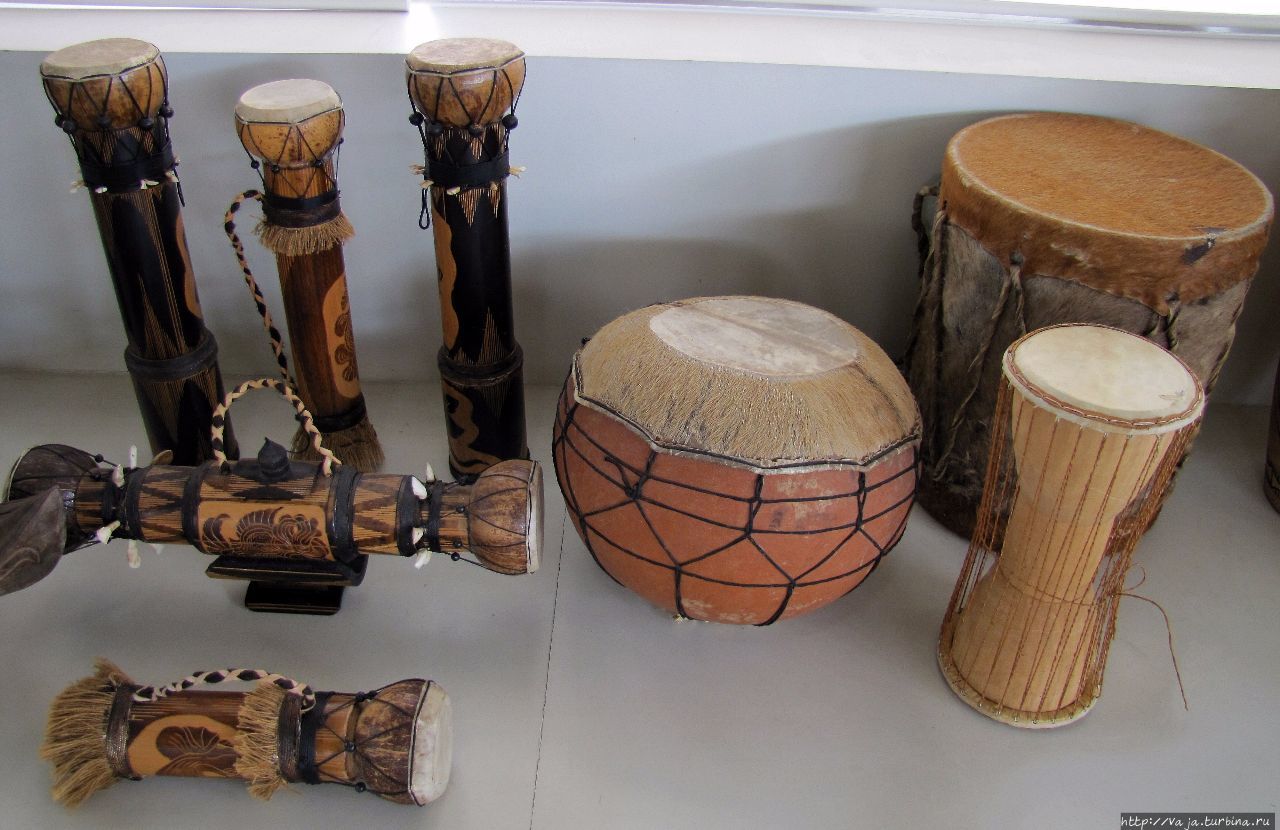 Музыкальные инструменты народов Африки Пусан, Республика Корея