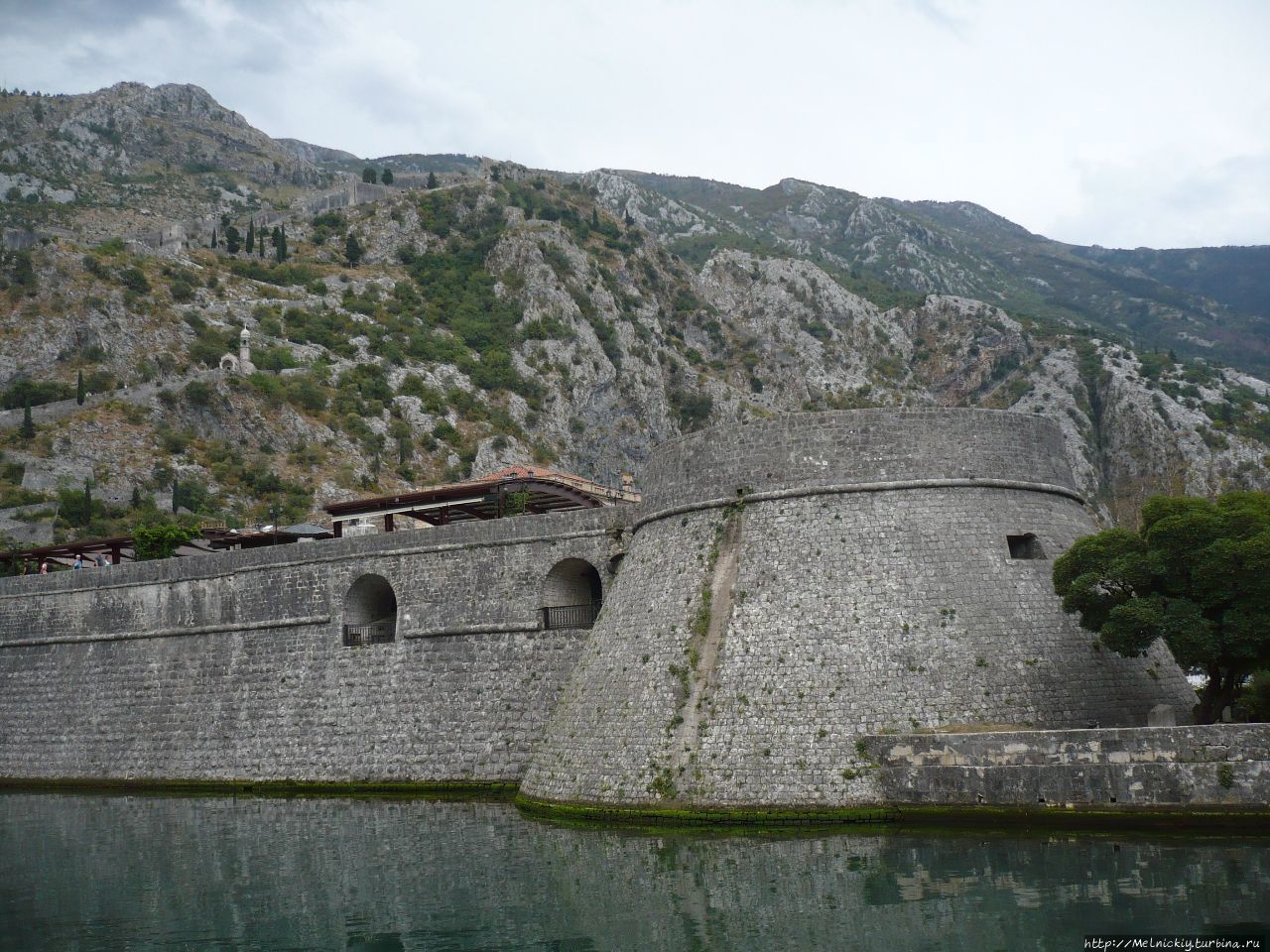 Древний город у залива Котор, Черногория