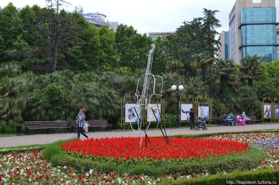 На площади искусств Сочи, Россия