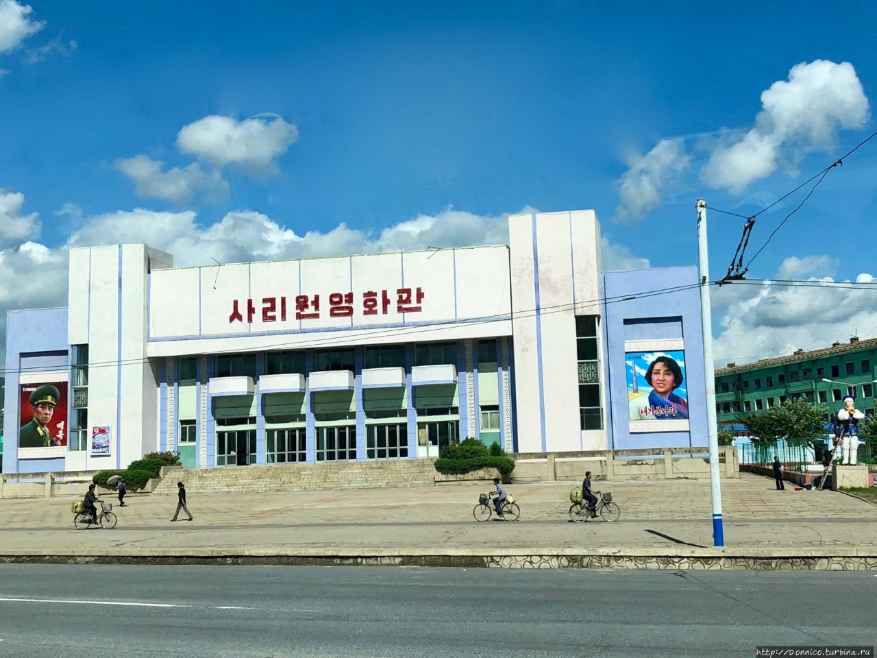 В кинотеатре В кинотеатре