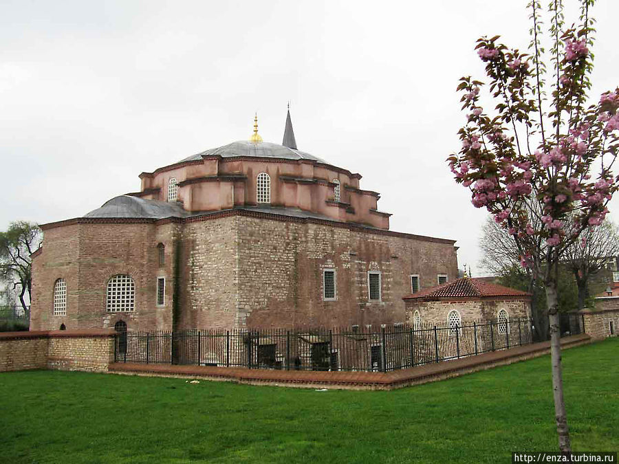Церковь Святых Сергия и Вакха (Малая Святая София) / Кüçük Ayasofya Camii
