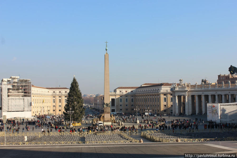 площадь перед собором святого Петра Ватикан (столица), Ватикан