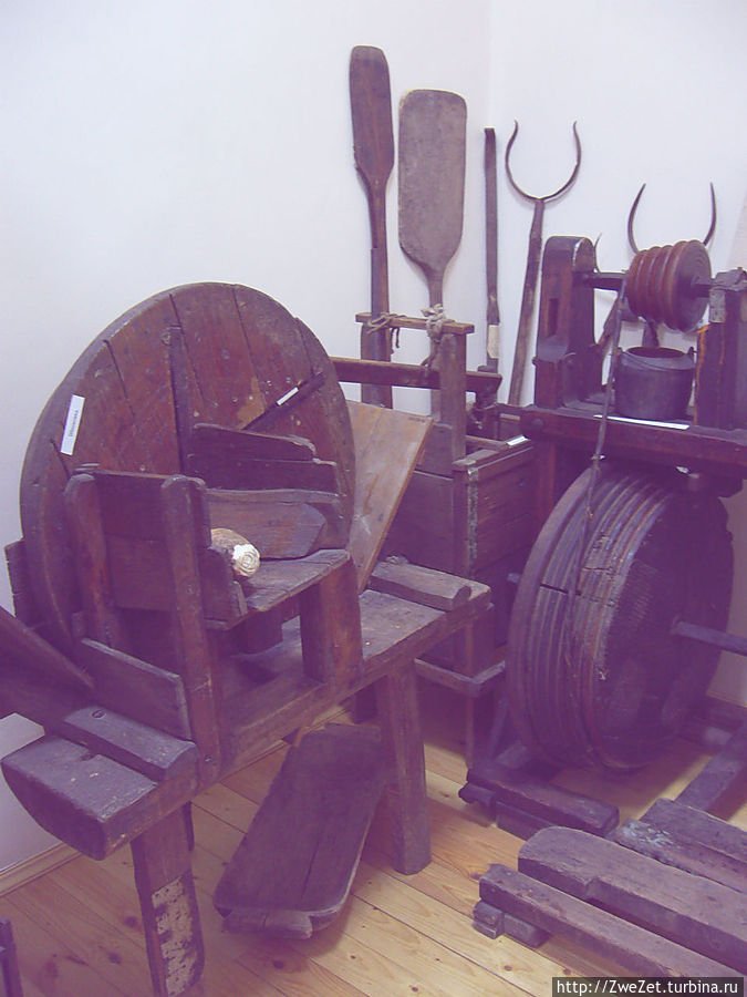 В Псковском крае развито кустарное ткацкое и прядильное производство В Псковском крае развито кустарное ткацкое и прядильное производство