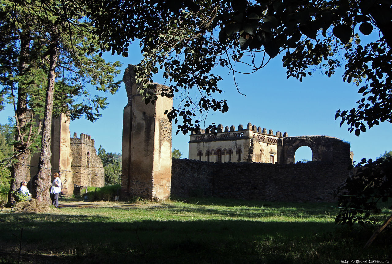 Фасил-Гебби — крепость города Гондэр (объект ЮНЕСКО №19) Гондер, Эфиопия