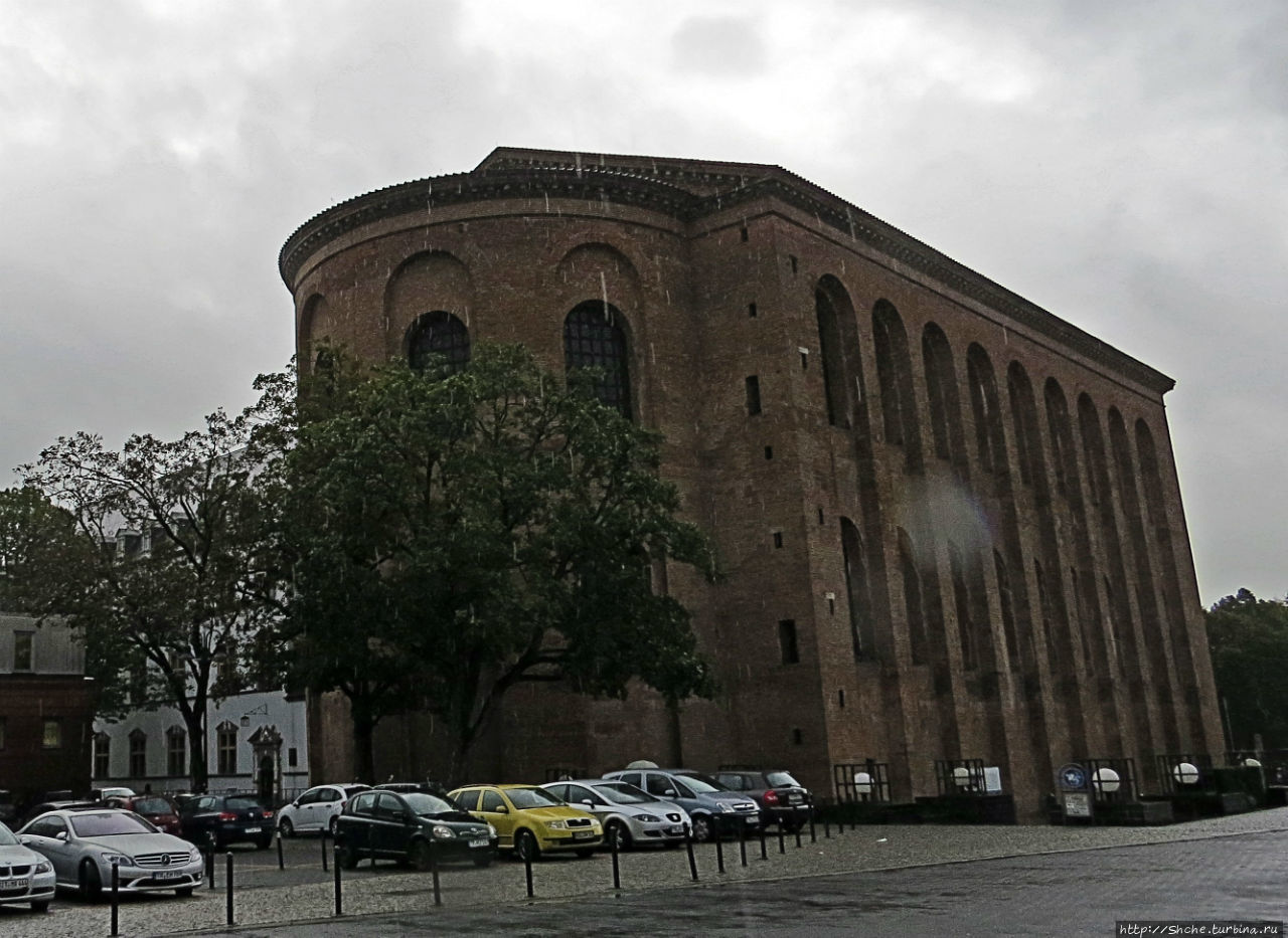 Базилика Константина / Konstantinbasilika (Aula Palatina)