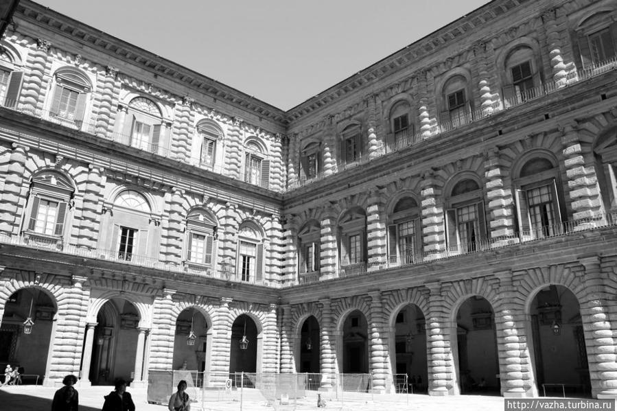 Сады Боболи. Флоренция, Италия Сады Боболи. Флоренция, Италия