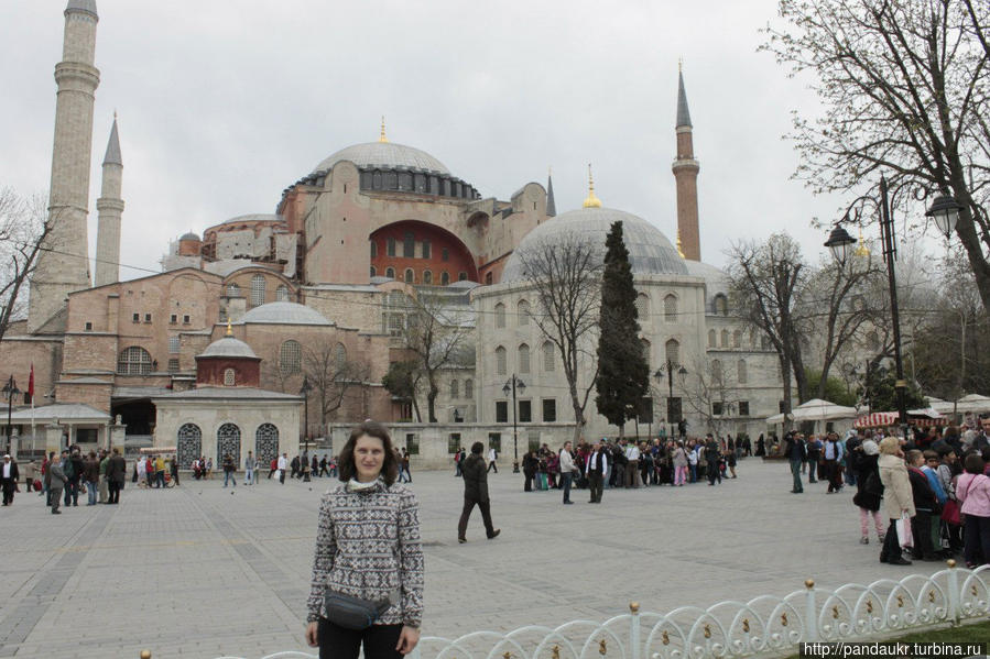 Я на фоне Айя Софии Стамбул, Турция