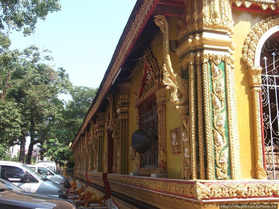 Ват Си Муанг / Wat Si Muang