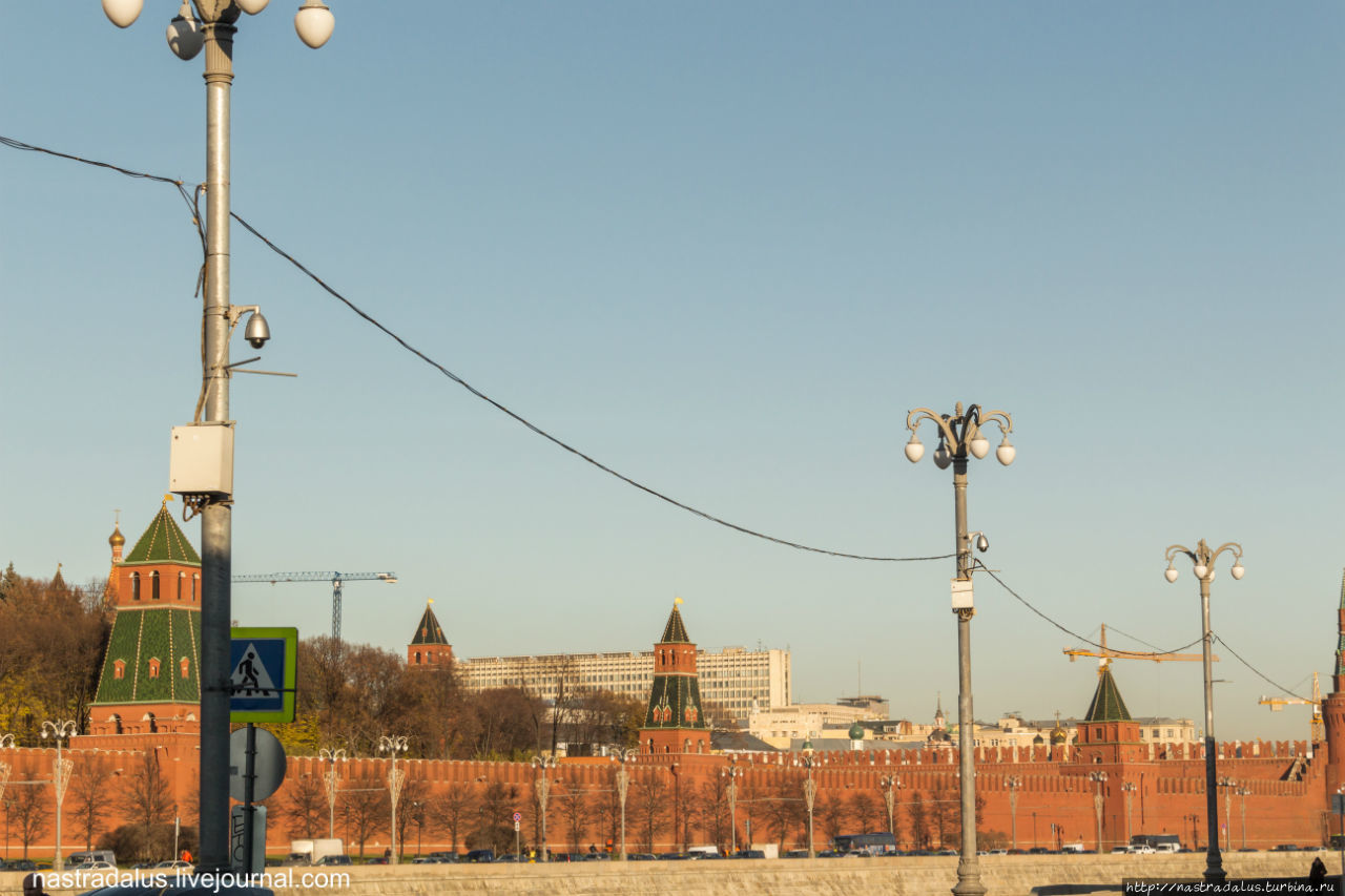Прогулка по Большой Ордынке в сторону Софийской набережной Москва, Россия
