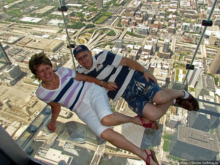 Прозрачные балконы на Willis Tower Чикаго, CША