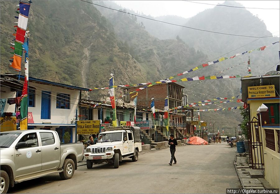 Сябру Беси — деревня туристов Сябру Беси, Непал