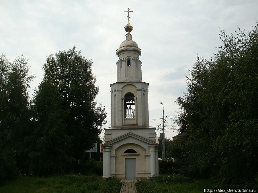 Колокольня церкви Параскевы Пятницы в Калашной. Ярославль, Россия