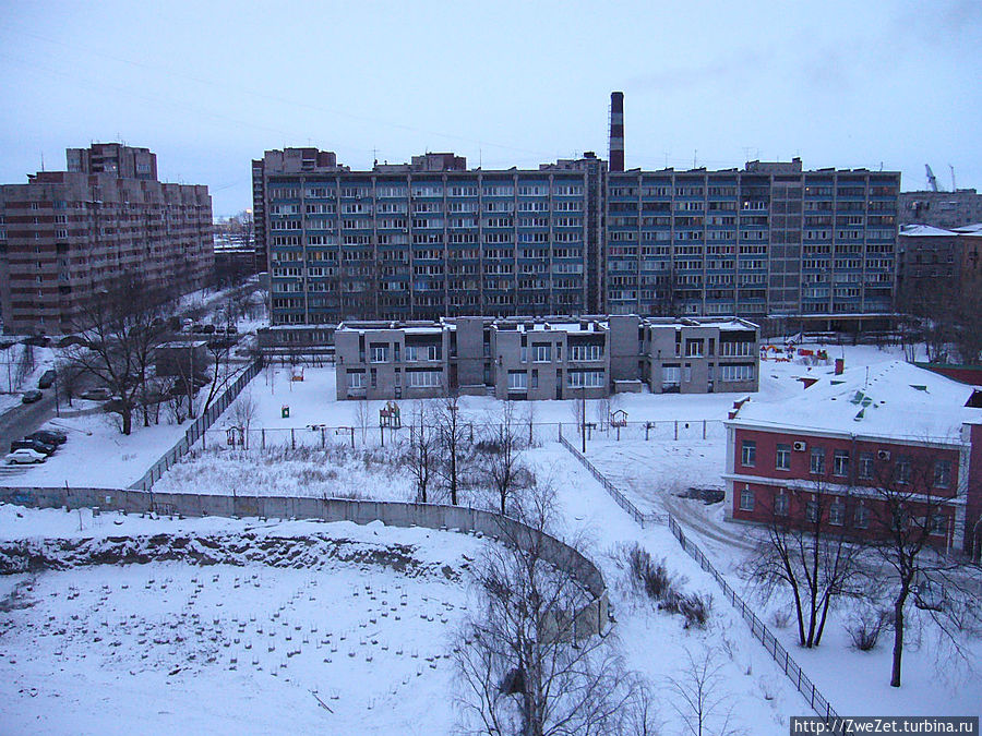 Здесь стояло рухнувшее в 2002 г общежитие (развалины снесены в 2010 г) Здесь стояло рухнувшее в 2002 г общежитие (развалины снесены в 2010 г)