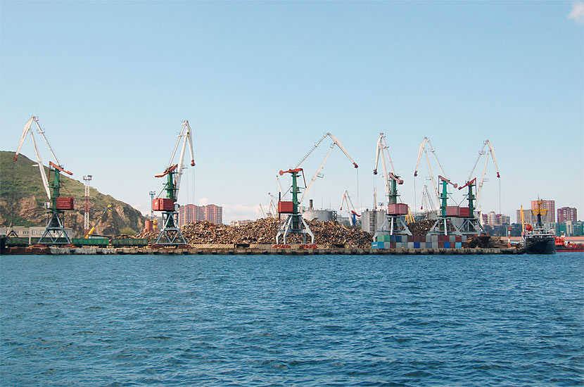 Портовые краны Владивосток, Россия