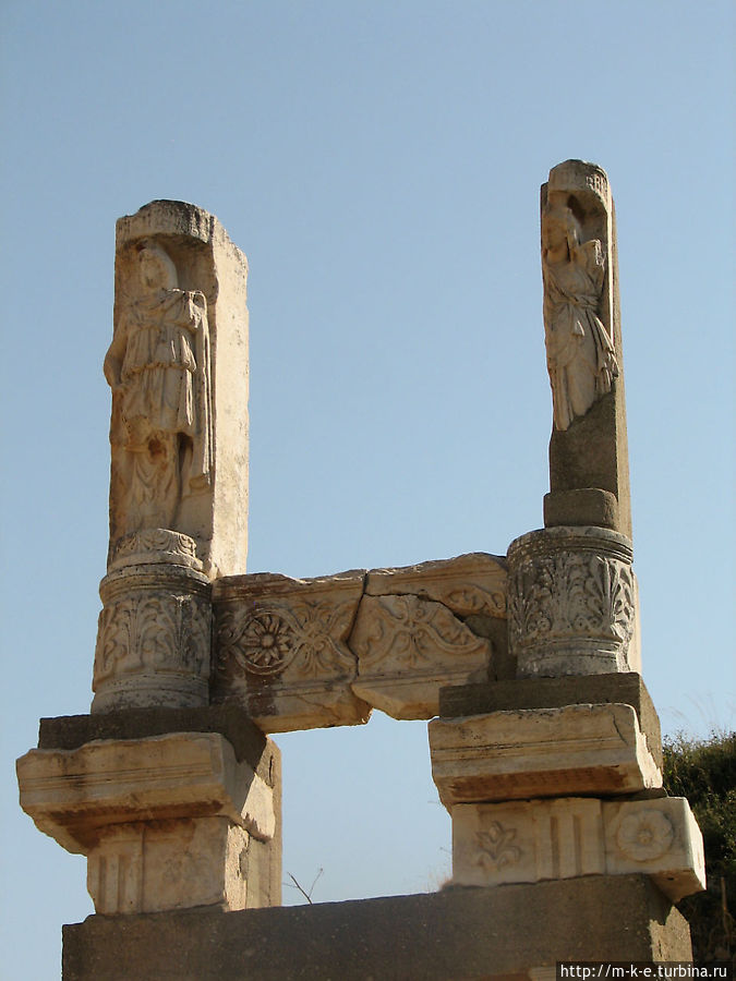 Храм Домициана Эфес античный город, Турция