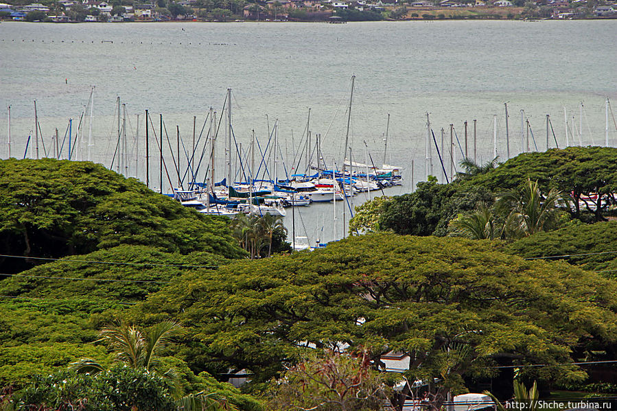 Панорама залива и города Канеохе  на востоке острова Оаху