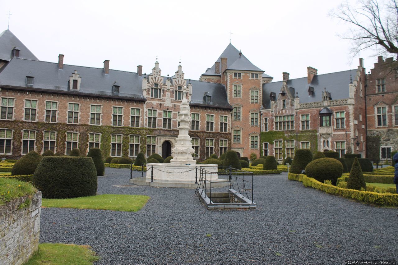 Замок Гаасбек Брюссель, Бельгия
