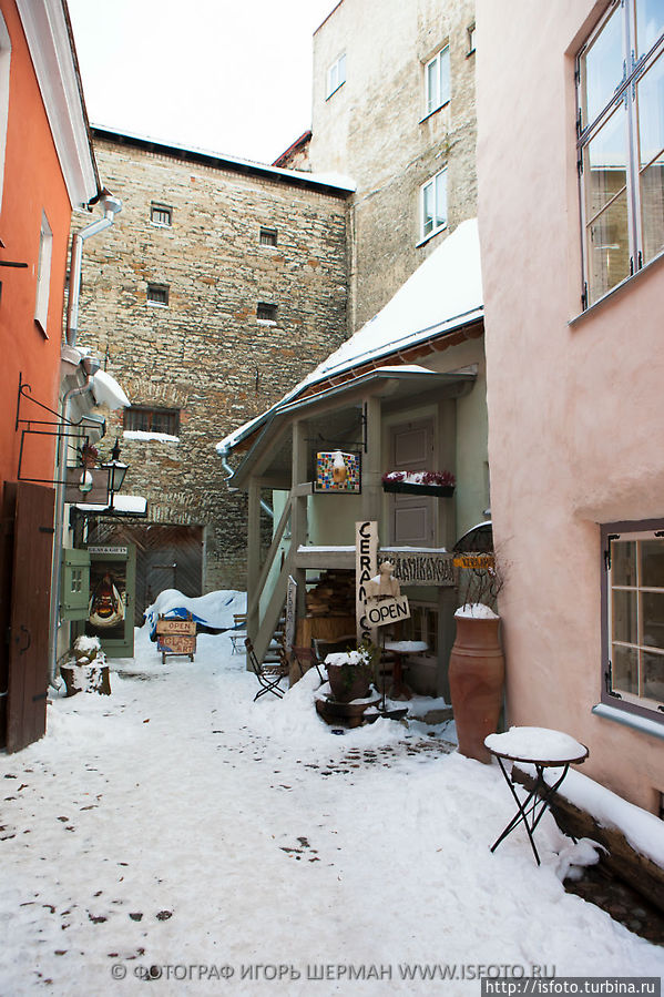 Дворик художников Дворик художников