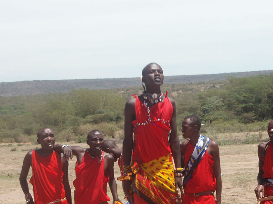 В деревне масаев Масаи-Мара Национальный Парк, Кения