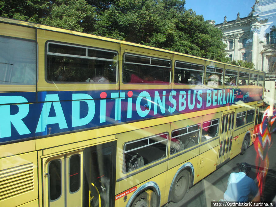Берлин из экскурсионного автобуса Берлин, Германия