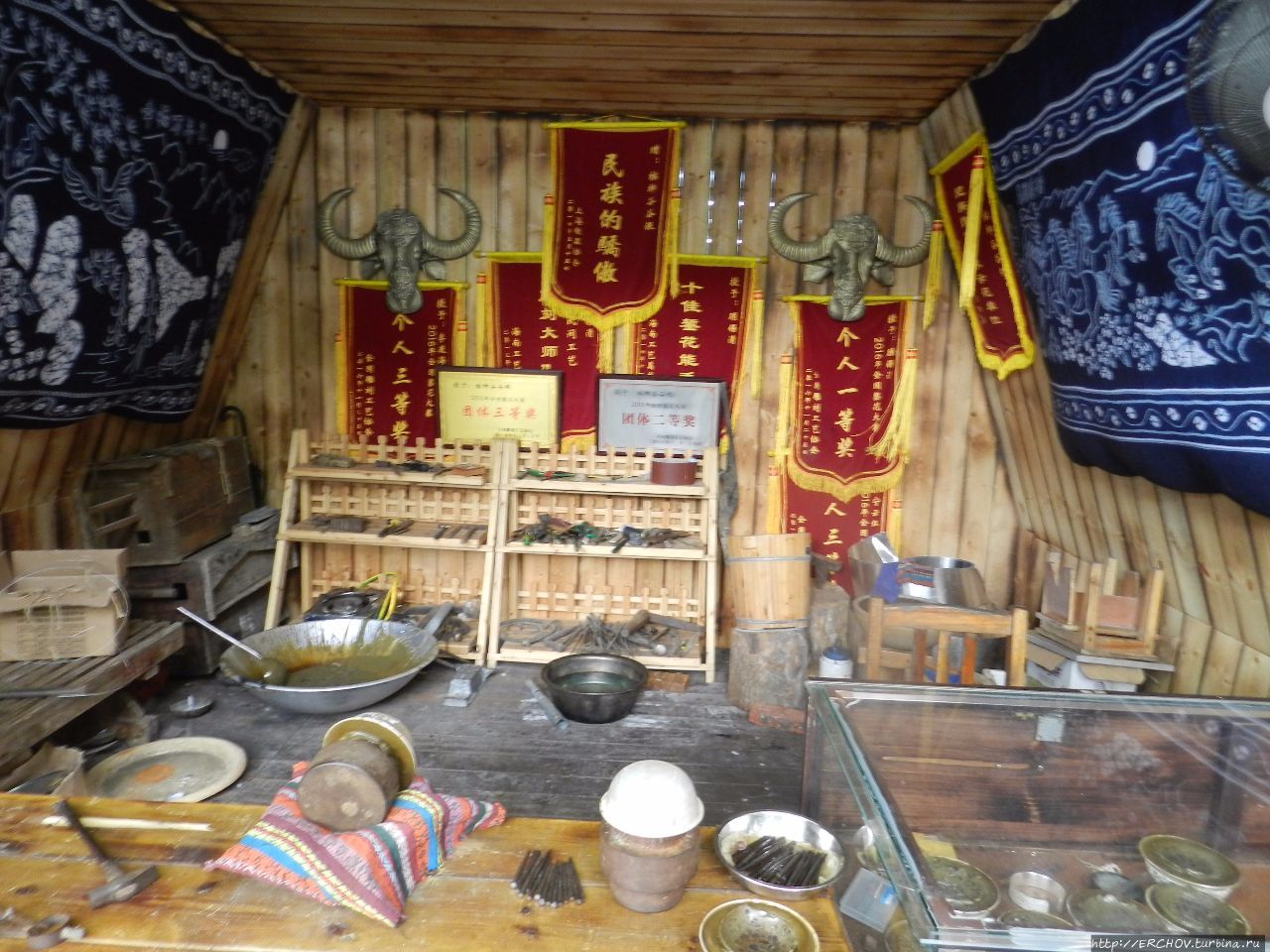 Экскурсия в этнографическую деревню. Ч — 2. Народность Мяо Провинция Хайнань, Китай