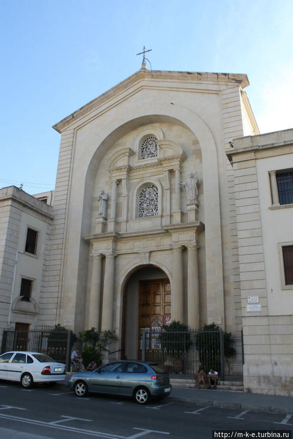 Церковь Божией благодати / Iglesia de Nuestra Señora de Gracia