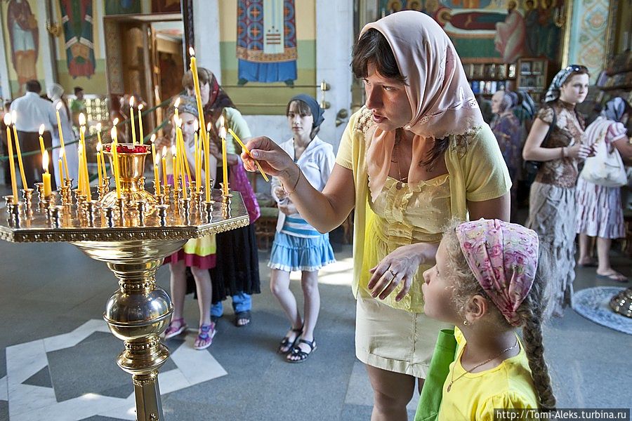 Монастырь, в стенах которого был психдиспансер и разведшкола Задонск, Россия