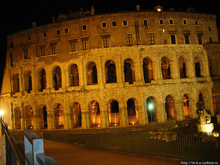 Театр Марцелло Рим, Италия