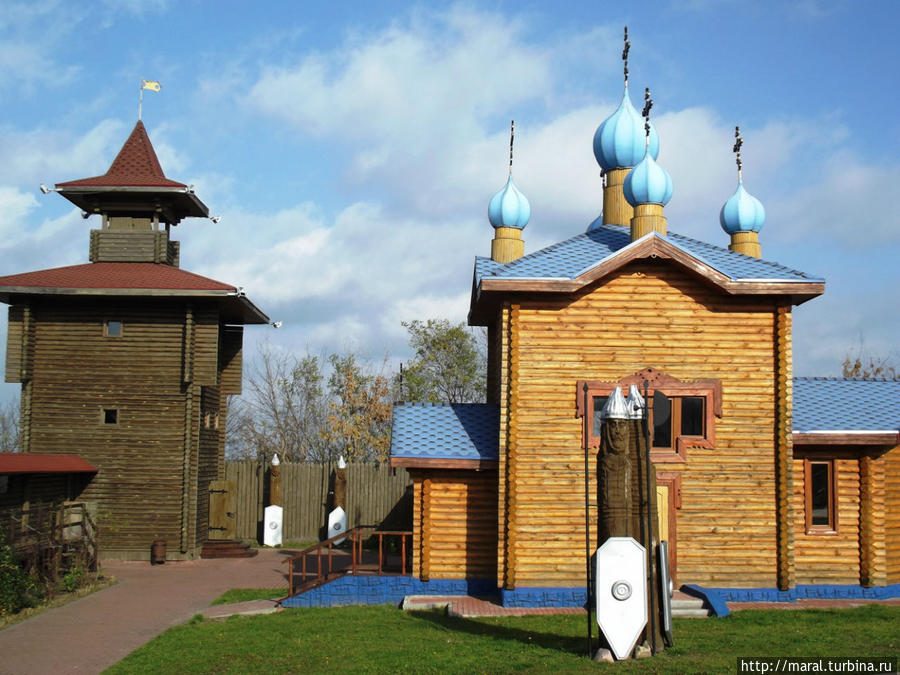 Церковь св. Спаса и Оружейная башня Мозырь, Беларусь
